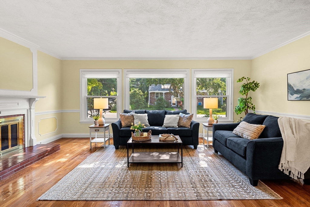 173 Florence Road Lowell, MA 01851 - Photo 7 of 42