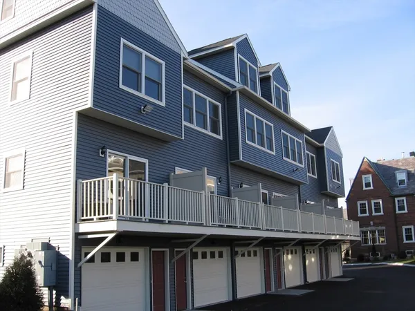 $3,475 | 183 Bucknam Street, Everett, MA 02149