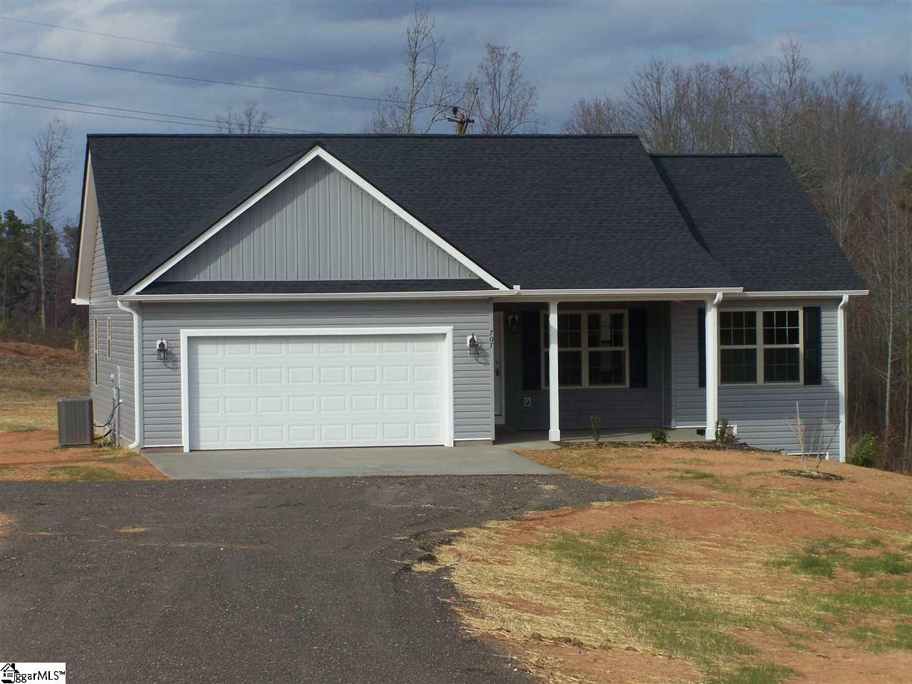 707 Kaitlyn Court Inman, SC 29349 - Photo 1 of 6 Gallery Image 1