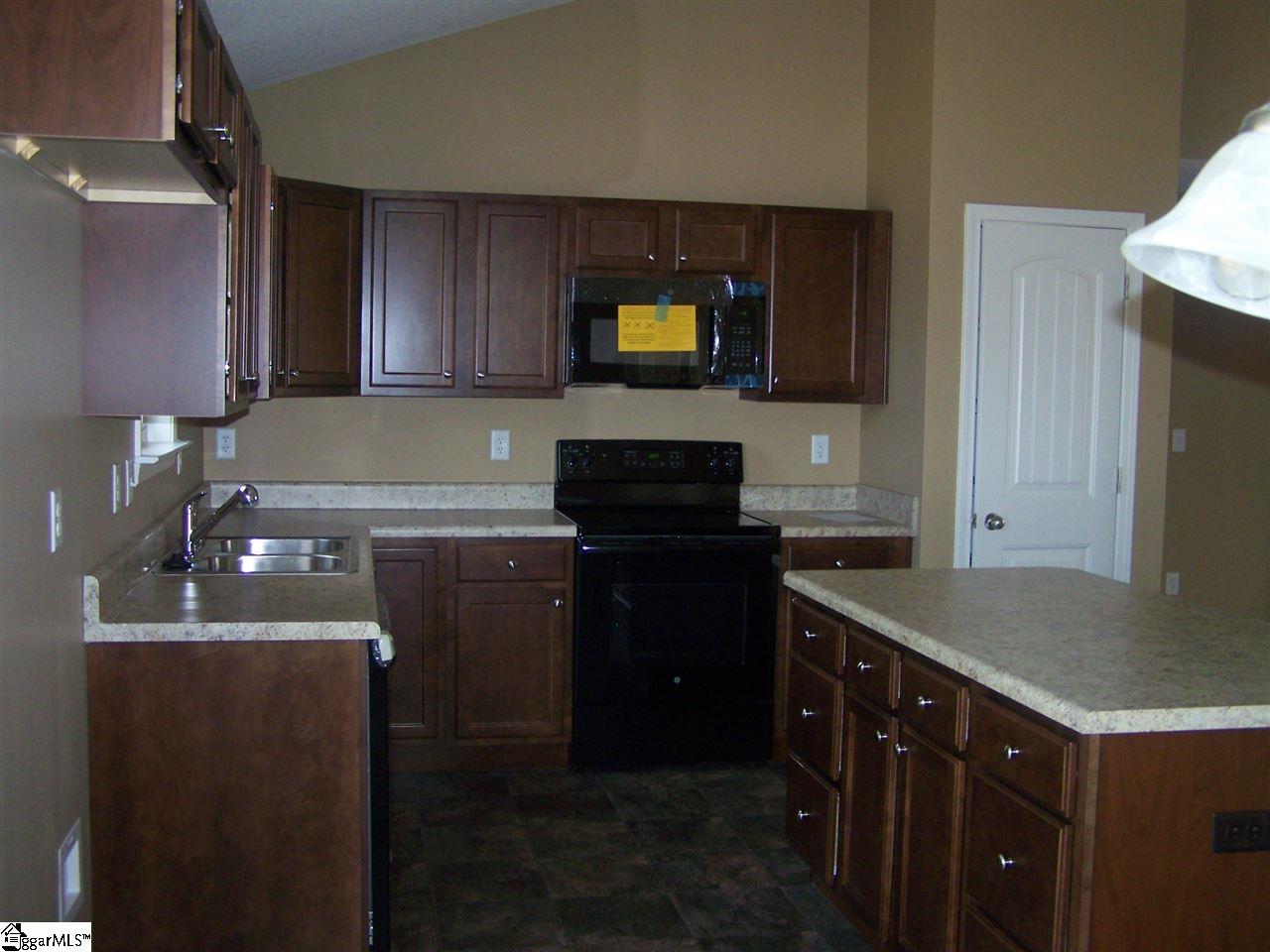 707 Kaitlyn Court Inman, SC 29349 - Photo 4 of 6 Gallery Image 4