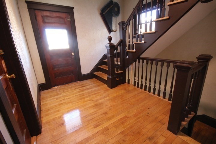 82 Green Hill Parkway Worcester, MA 01605 - Photo 10 of 42 a view of an entryway