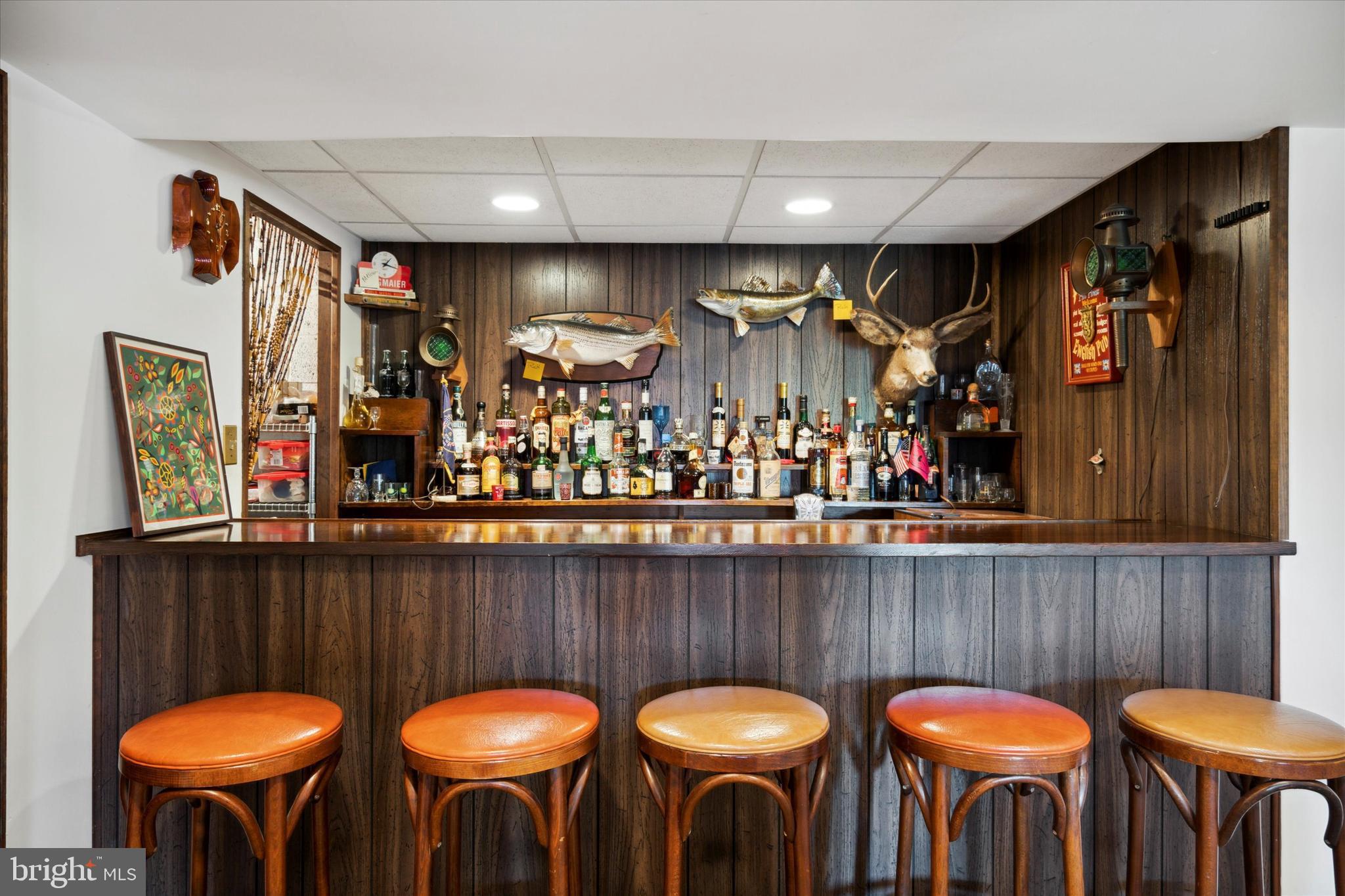 119 Ridgefield Road Newtown Square, PA 19073 - Photo 32 of 56 Built in Bar