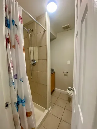 $2,350 | 32 Hinckley Street, Unit 1R, Somerville, MA 02145