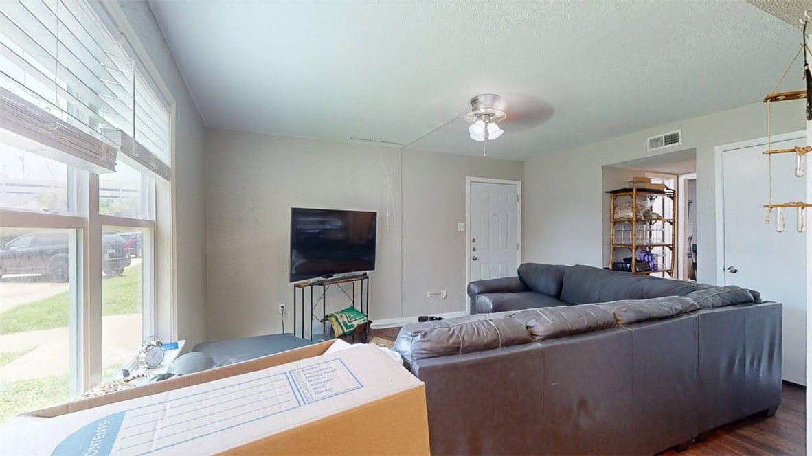 806 Oran Circle, Unit B Bryan, TX 77801 - Photo 4 of 16
