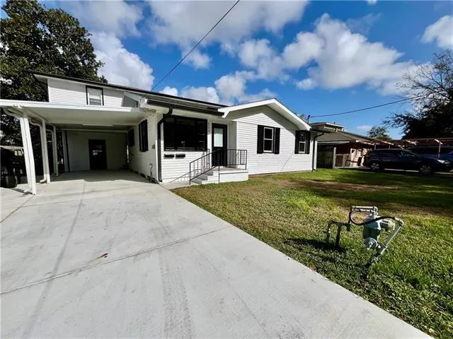 $1,600 | 117 Sigma Street, Unit B, Belle Chasse, LA 70037