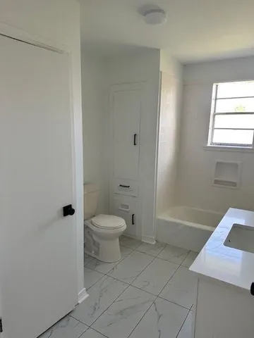 $1,600 | 117 Sigma Street, Unit B, Belle Chasse, LA 70037