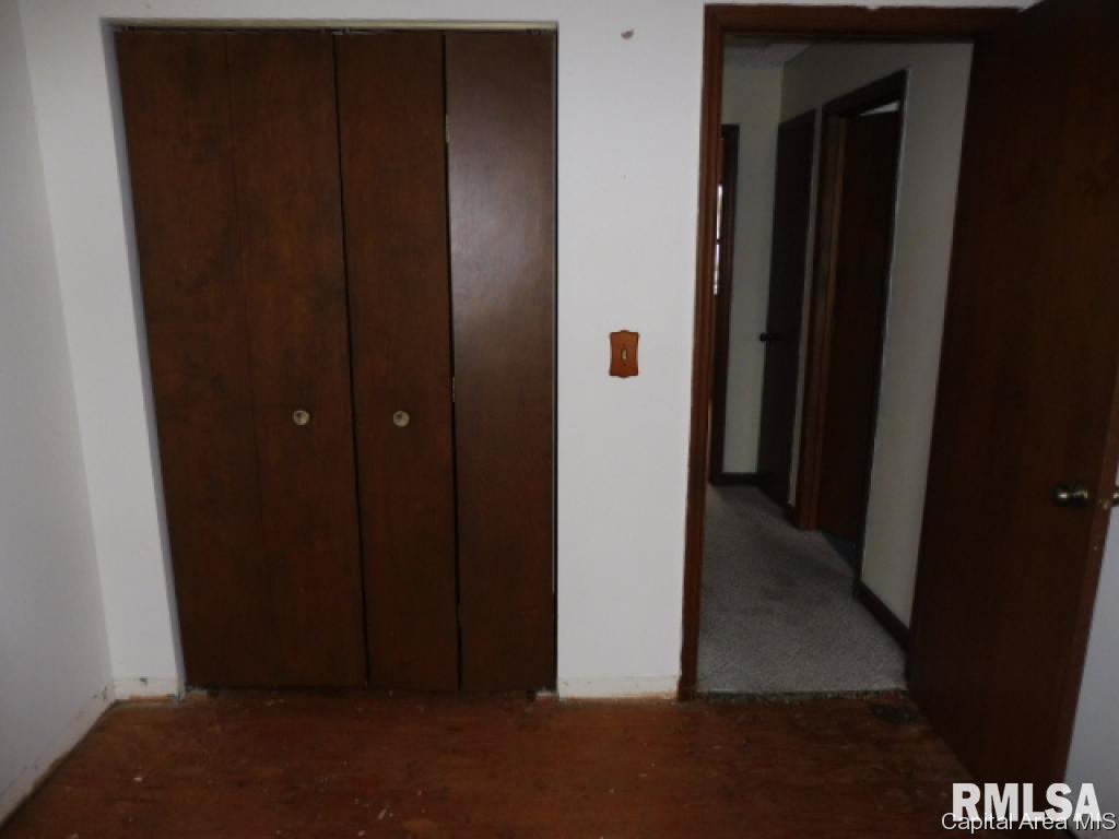 1933 King Arthur Drive Decatur, IL 62526 - Photo 10 of 13