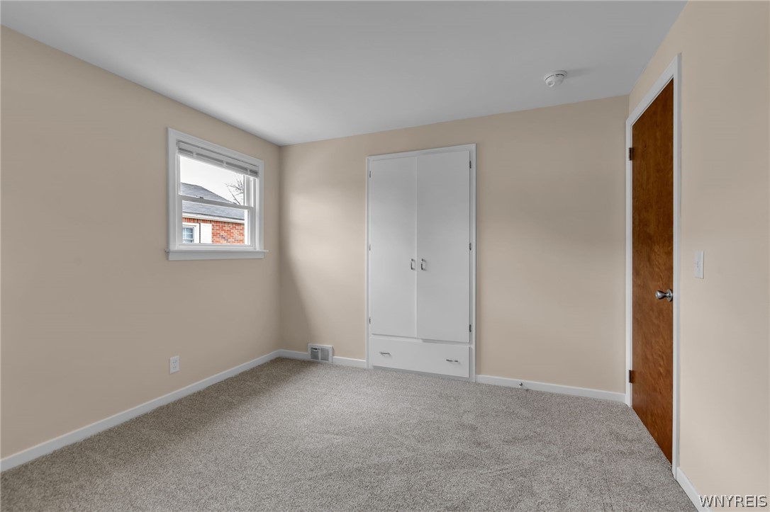 87 South Irwinwood Road Lancaster, NY 14086 - Photo 21 of 31