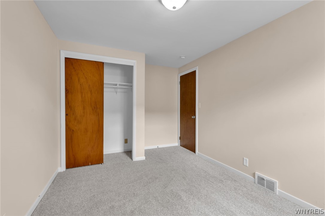 87 South Irwinwood Road Lancaster, NY 14086 - Photo 22 of 31