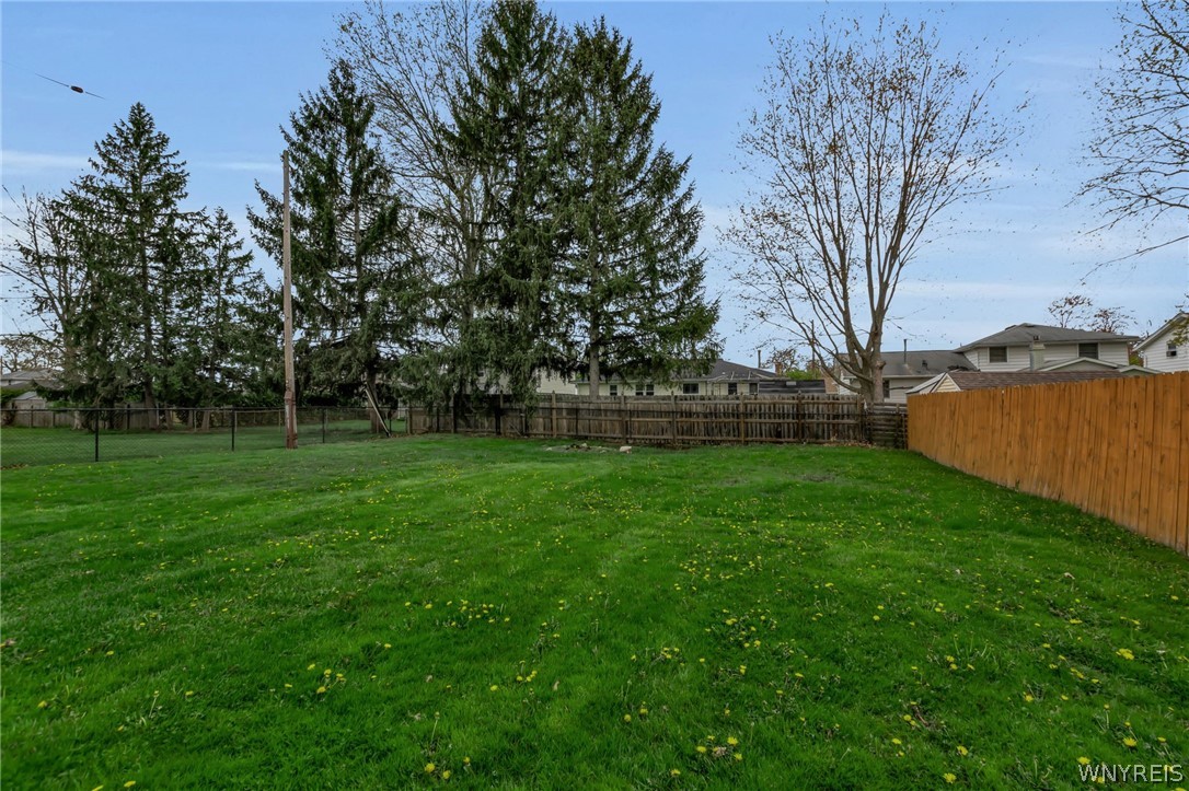 87 South Irwinwood Road Lancaster, NY 14086 - Photo 30 of 31