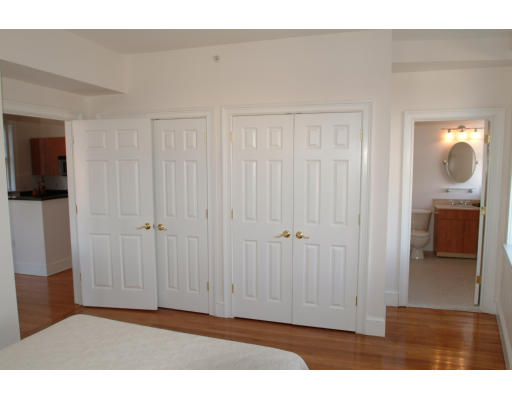 2025 Commonwealth Avenue, Unit 2 Boston, MA 02135 - Photo 9 of 11