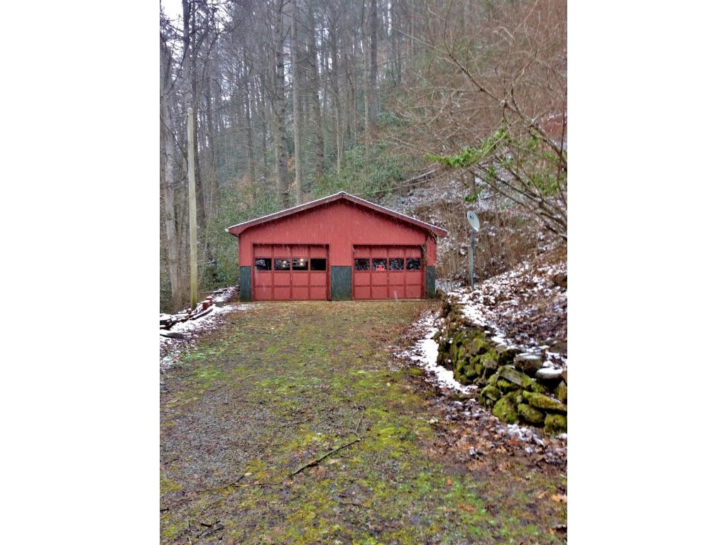 581 Tumbling Creek Road Erwin, TN 37650 - Photo 7 of 21 Photo 7