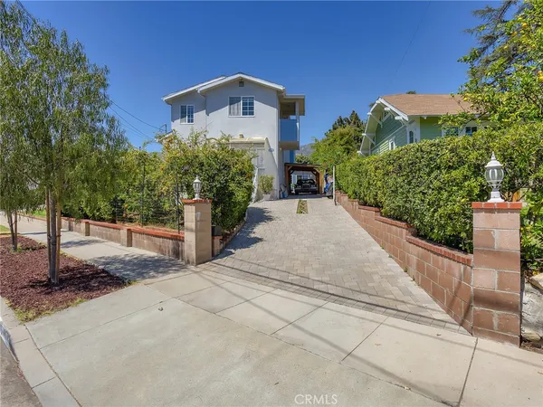 $1,575,575 | 3305 Community Avenue, Glendale, CA 91214