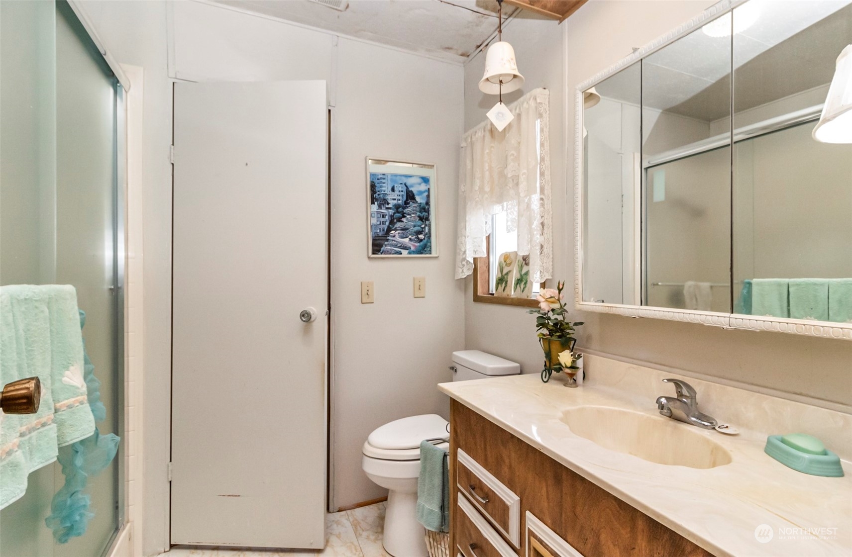 12603 Northeast 189th Street Bothell, WA 98011 - Photo 19 of 34
