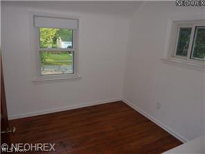 5143 Edenhurst Road Cleveland, OH 44124 - Photo 8 of 25
