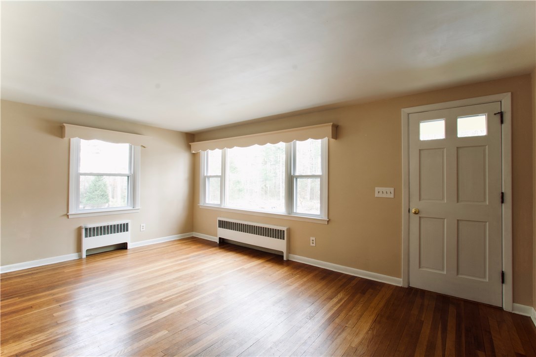659 Ten Rod Road Exeter, RI 02822 - Photo 2 of 12