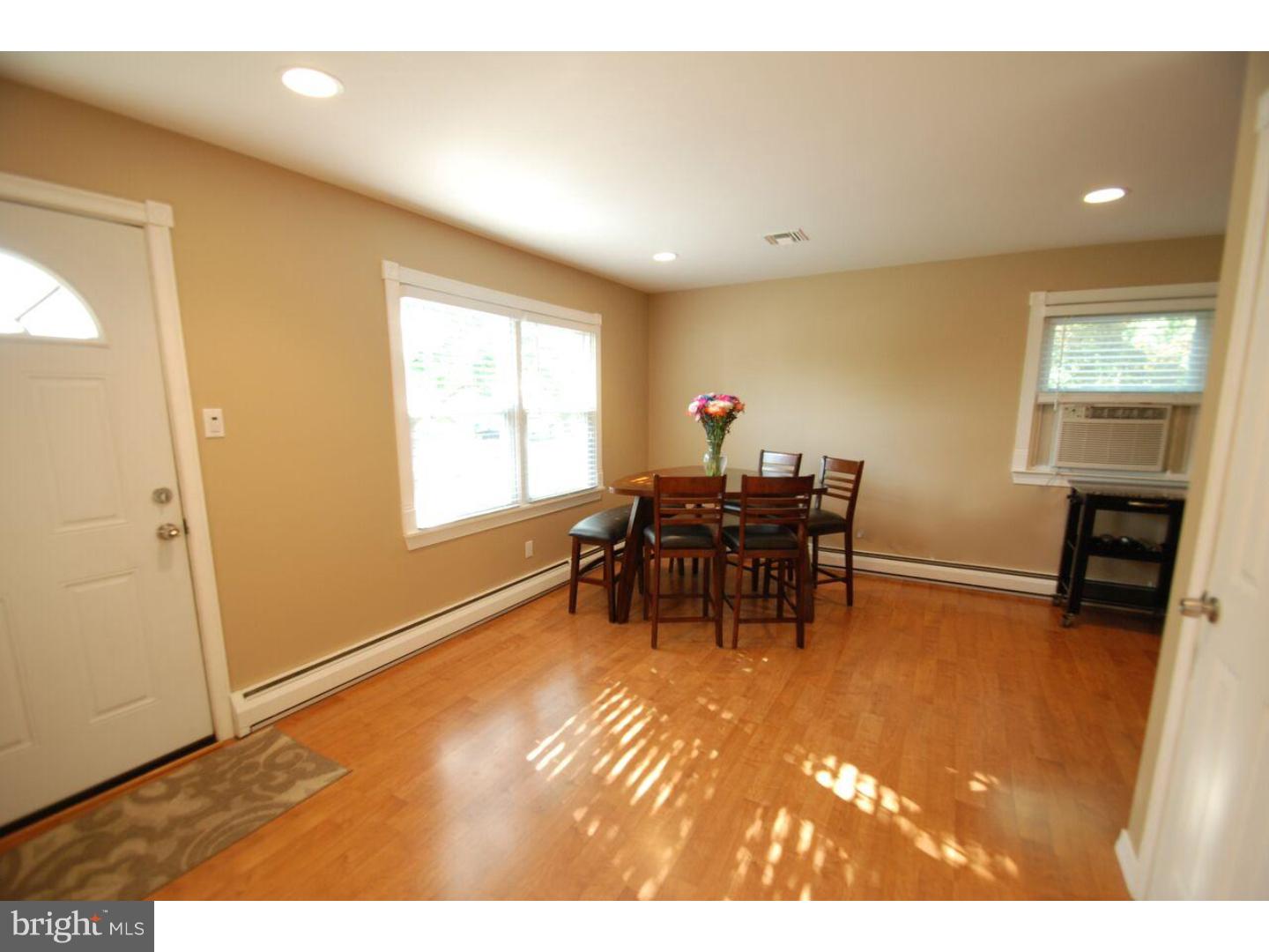915 Fourth Avenue Croydon, PA 19021 - Photo 6 of 16 Dining Room