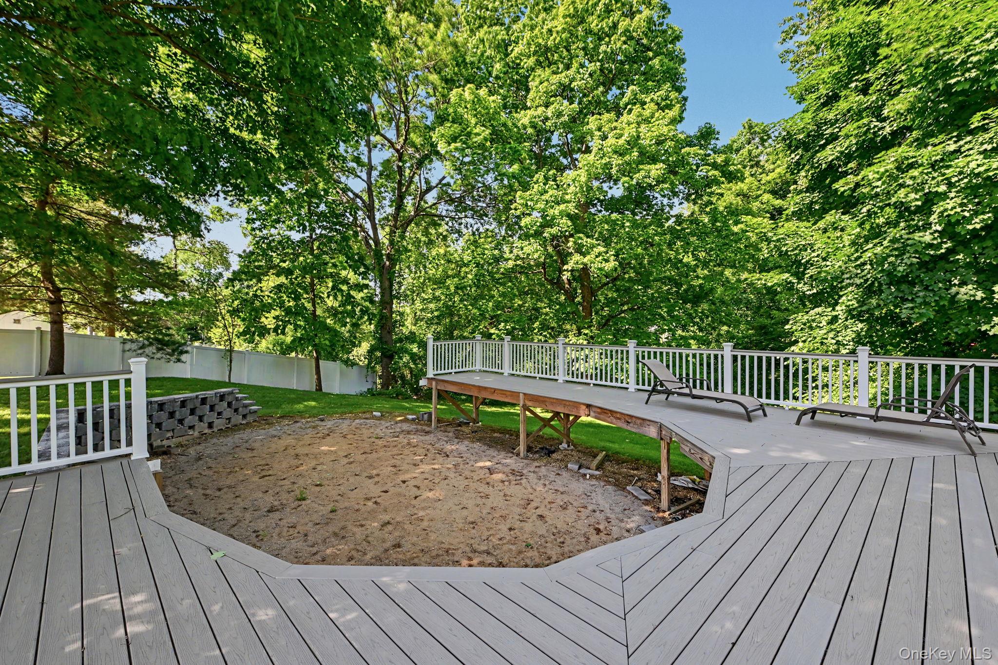 61 Friendly Road Mahopac, NY 10541 - Photo 41 of 47