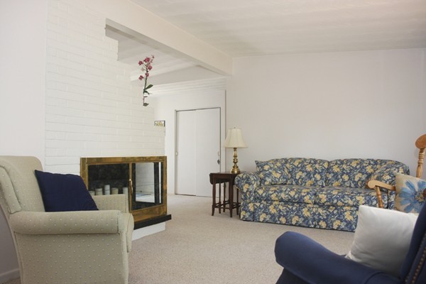 19 Cherry Road Framingham, MA 01701 - Photo 4 of 23 a living room with furniture and a couch