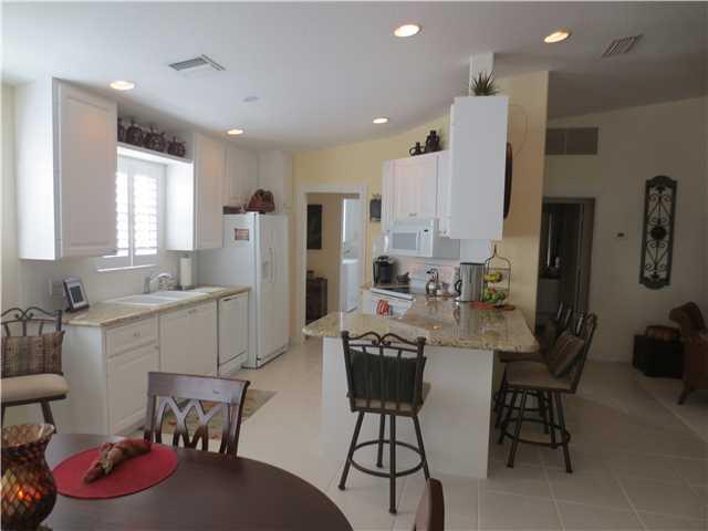 894 Southwest Balmoral Trace Stuart, FL 34997 - Photo 12 of 24 Gallery Image 12