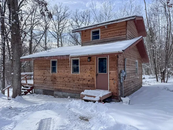 $179,900 | 23165 County 118, Laporte, MN 56461