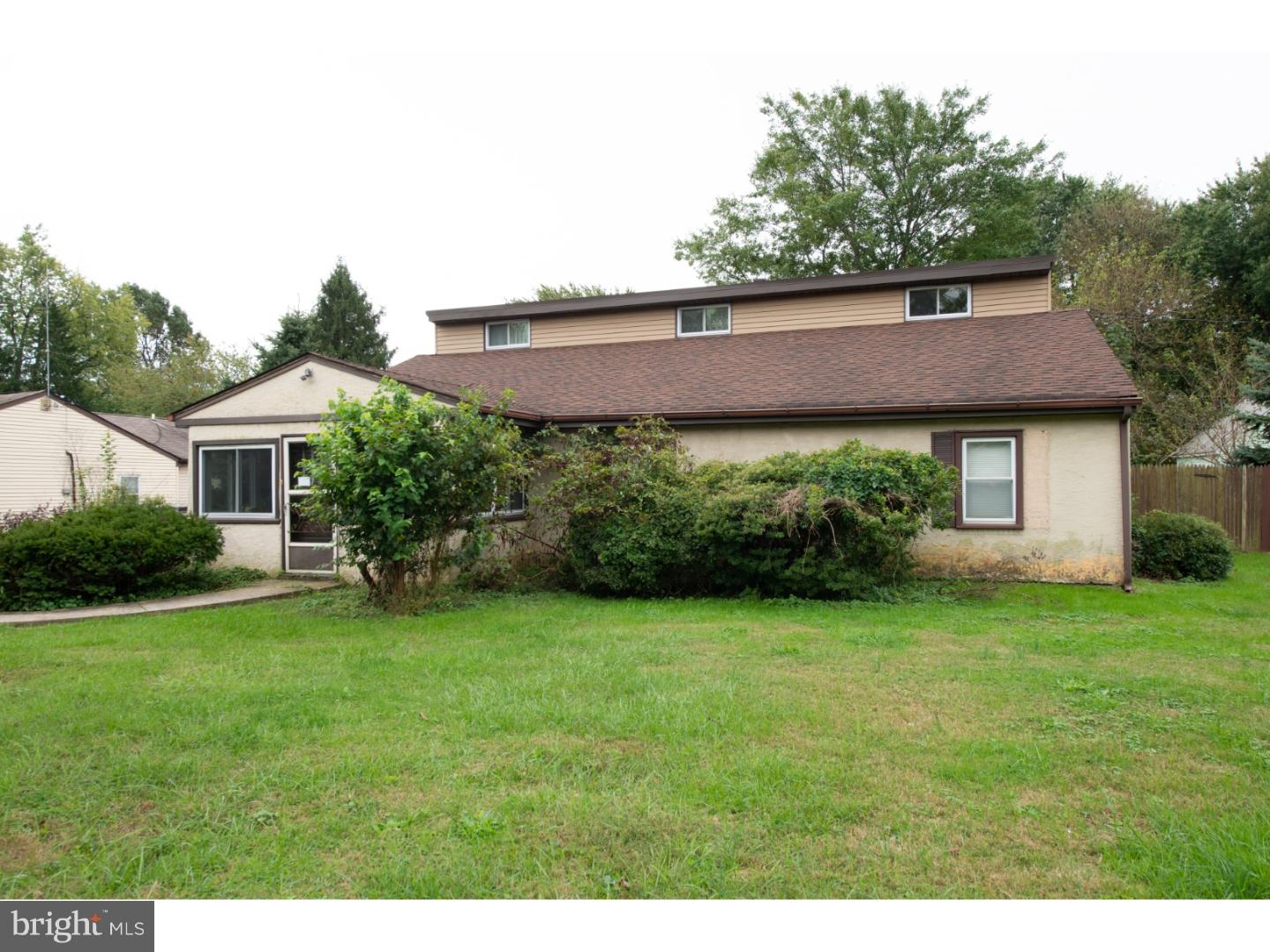 525 West County Line Road Hatboro, PA 19040 - Photo 3 of 23 Exterior Front