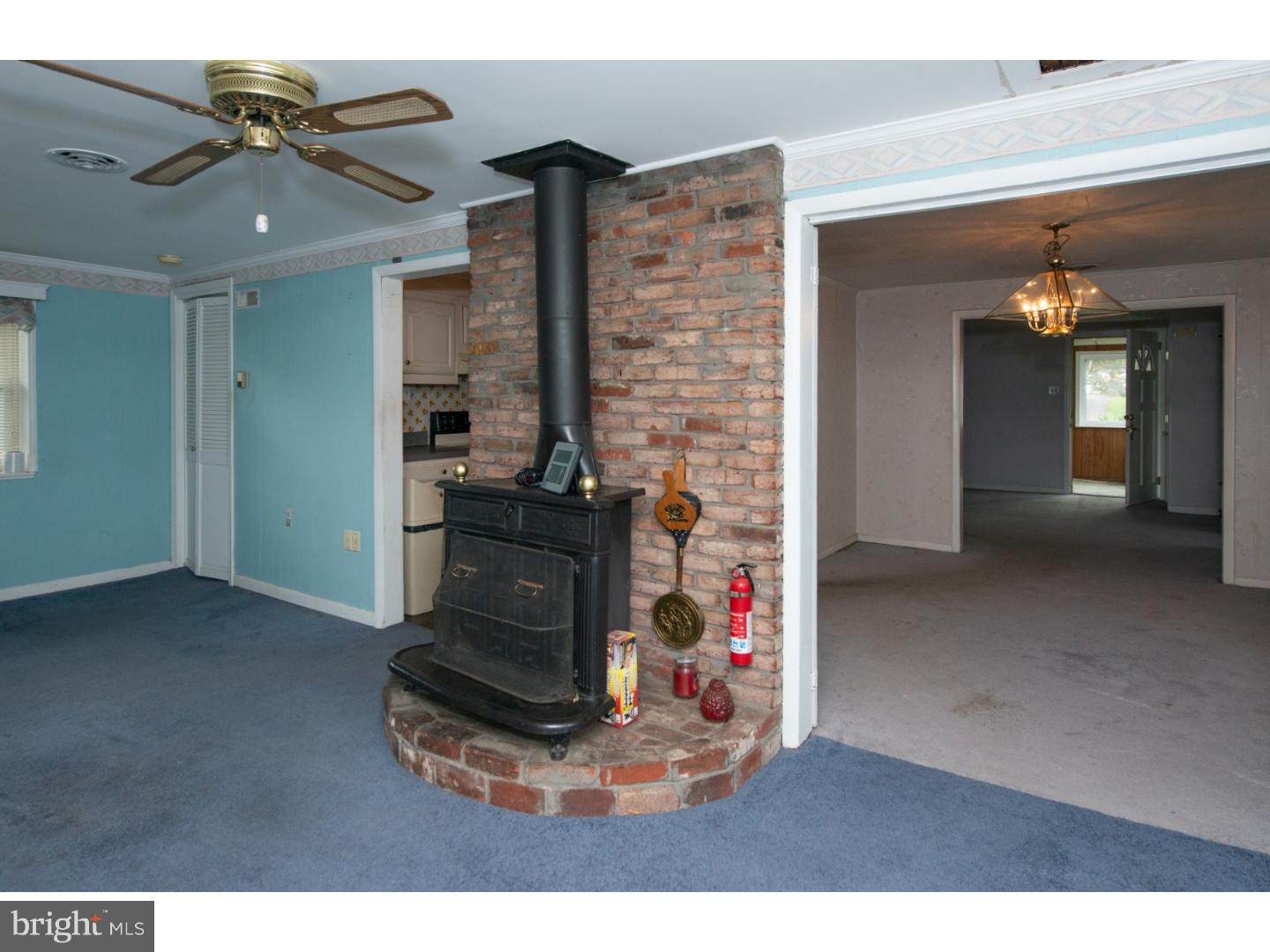 525 West County Line Road Hatboro, PA 19040 - Photo 10 of 23 Family Room
