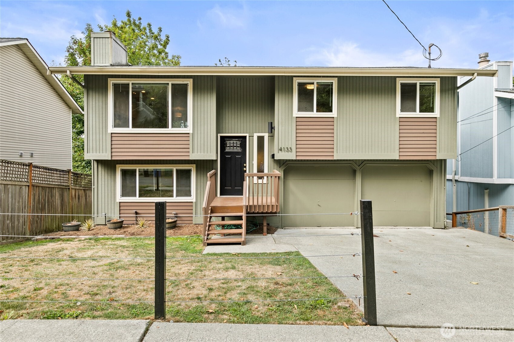 4133 23rd Avenue Southwest Seattle, WA 98106 - Photo 1 of 35 Gallery Image 1