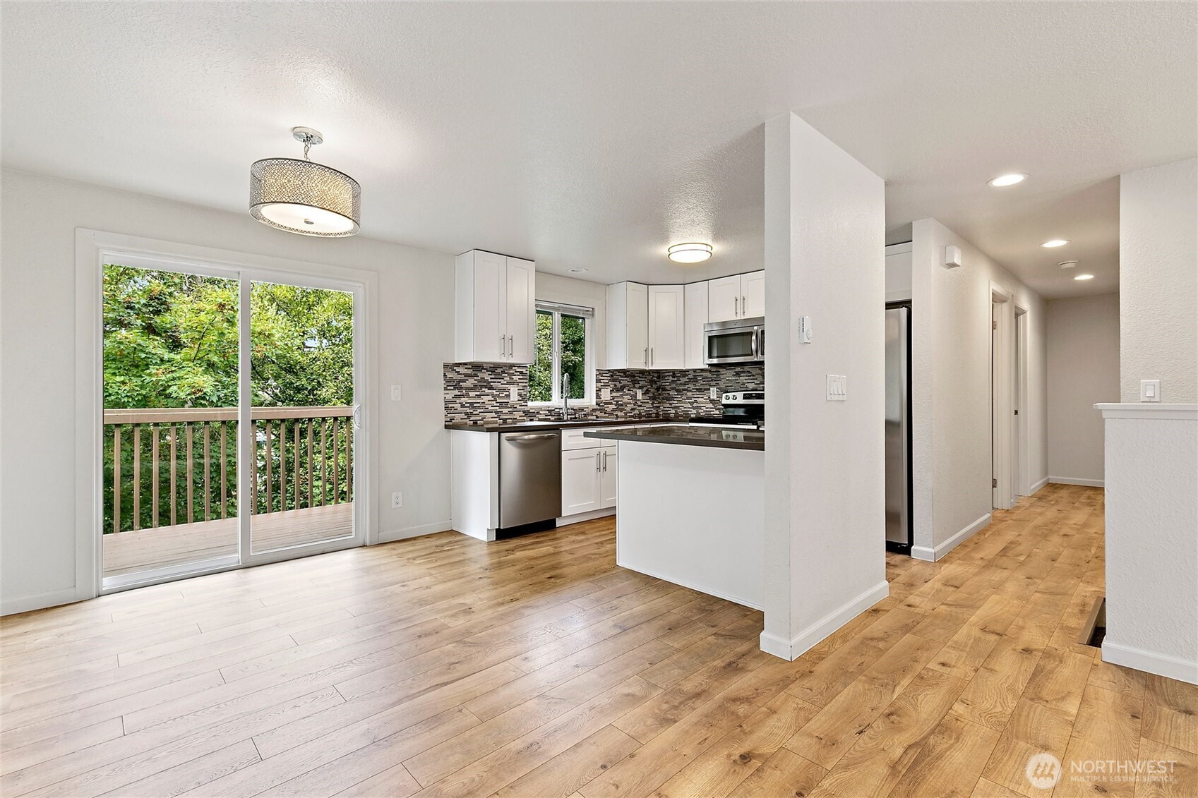 4133 23rd Avenue Southwest Seattle, WA 98106 - Photo 11 of 35 Gallery Image 11