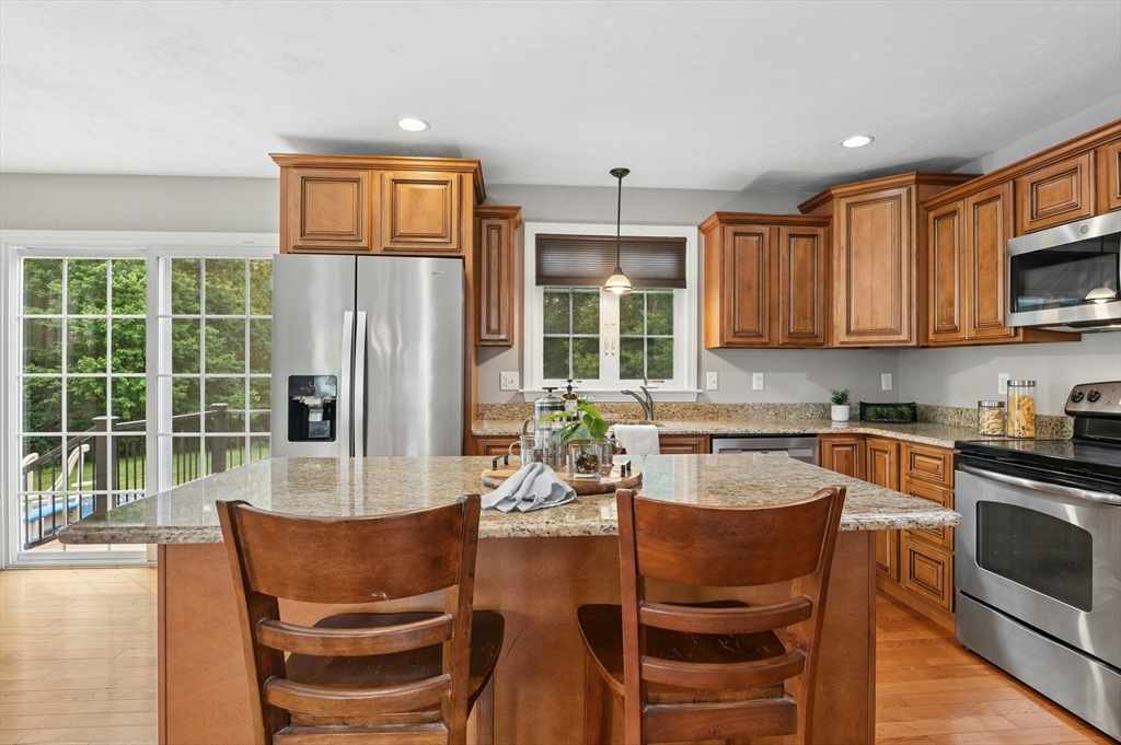 15 Patriot Lane Rutland, MA 01543 - Photo 9 of 41