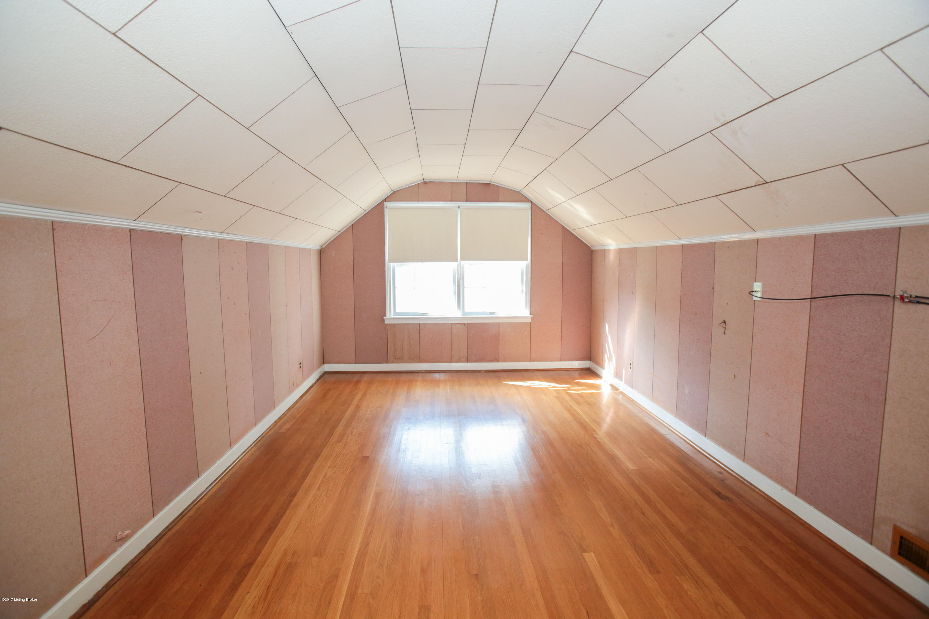 3025 Talisman Road Louisville, KY 40220 - Photo 16 of 24 talisman-121