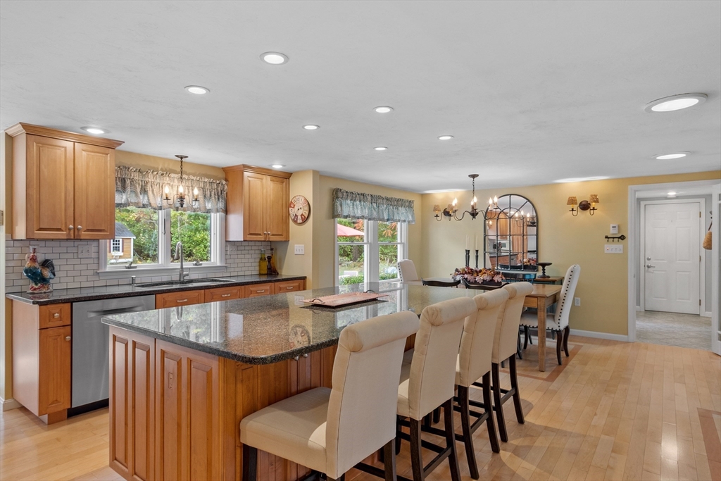 395 Still River Road Bolton, MA 01740 - Photo 4 of 33 Gallery Image 4