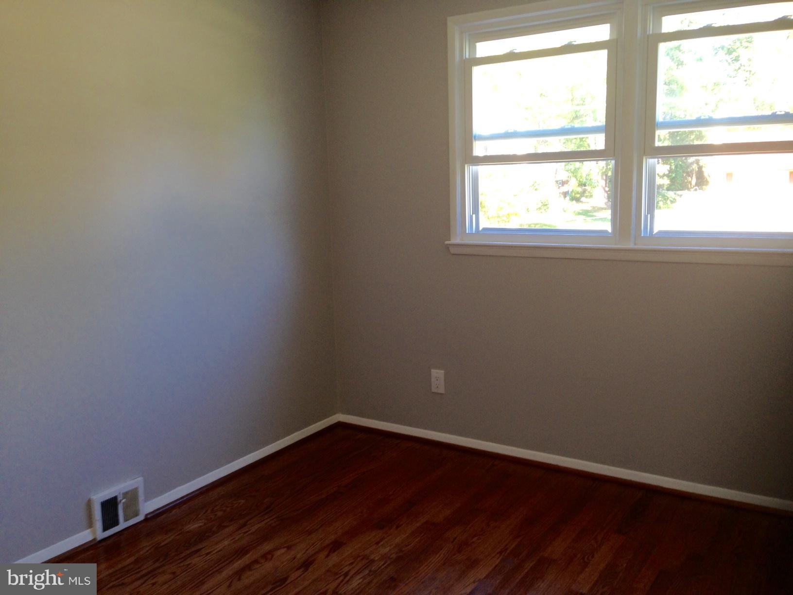 7407 Dunston Street Springfield, VA 22151 - Photo 17 of 25 Bedroom