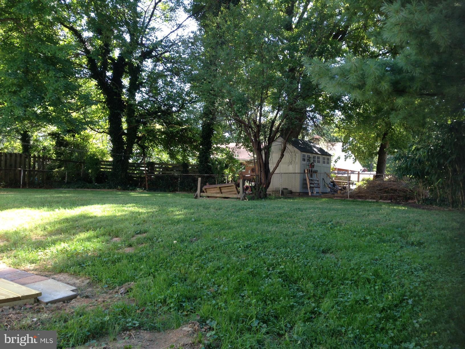 7407 Dunston Street Springfield, VA 22151 - Photo 24 of 25 Exterior (Rear)