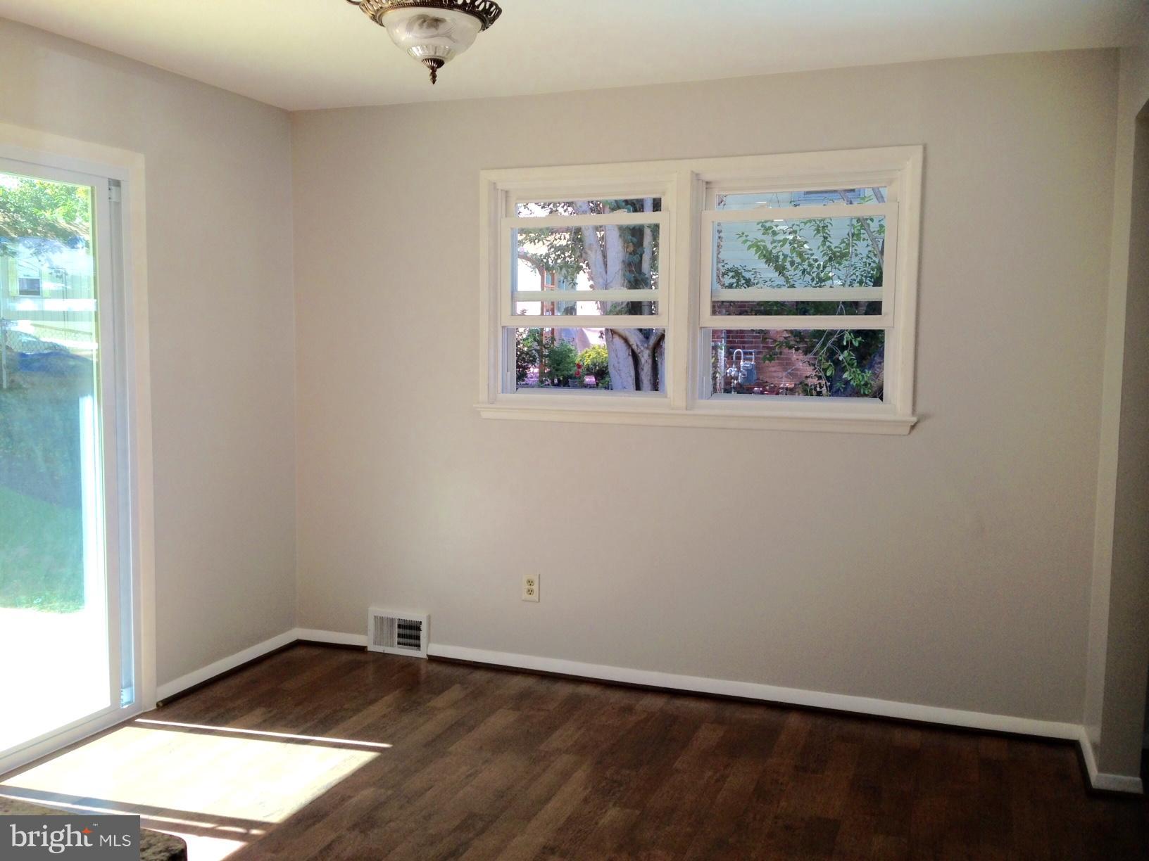 7407 Dunston Street Springfield, VA 22151 - Photo 8 of 25 Dining Room