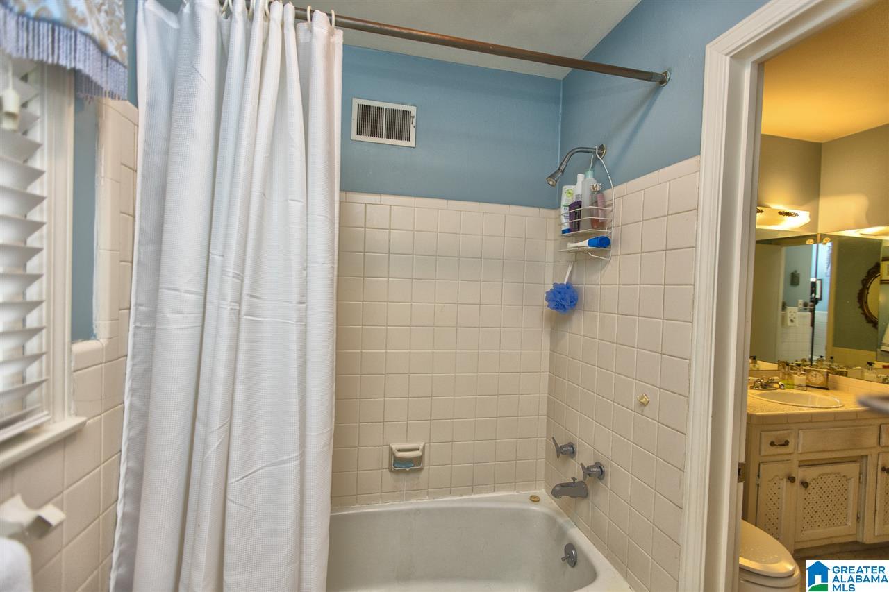 712 South Sanders Road Birmingham, AL 35226 - Photo 29 of 43