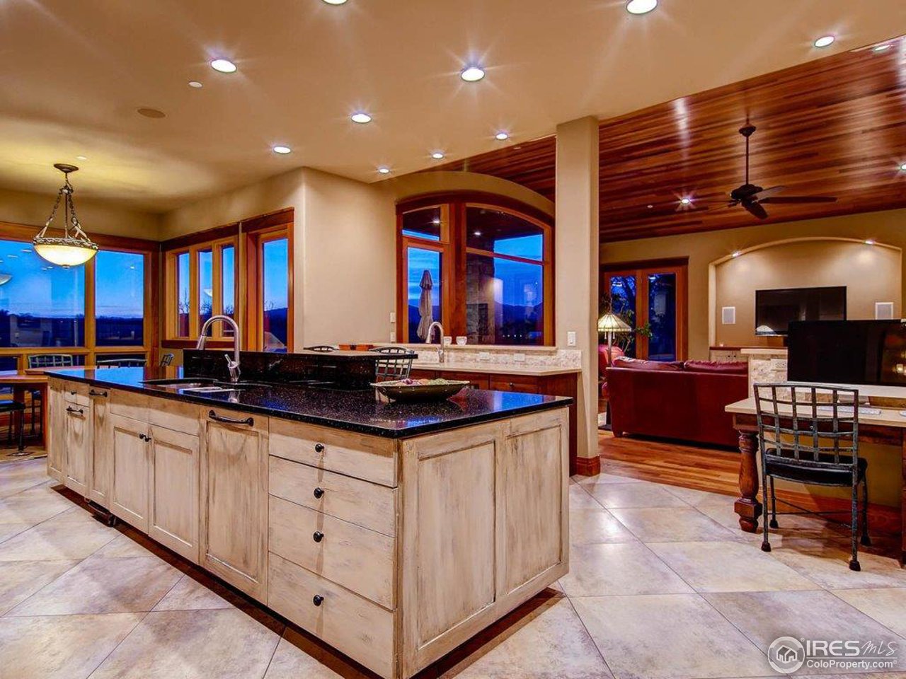 8446 Valmont Road Boulder, CO 80301 - Photo 11 of 33