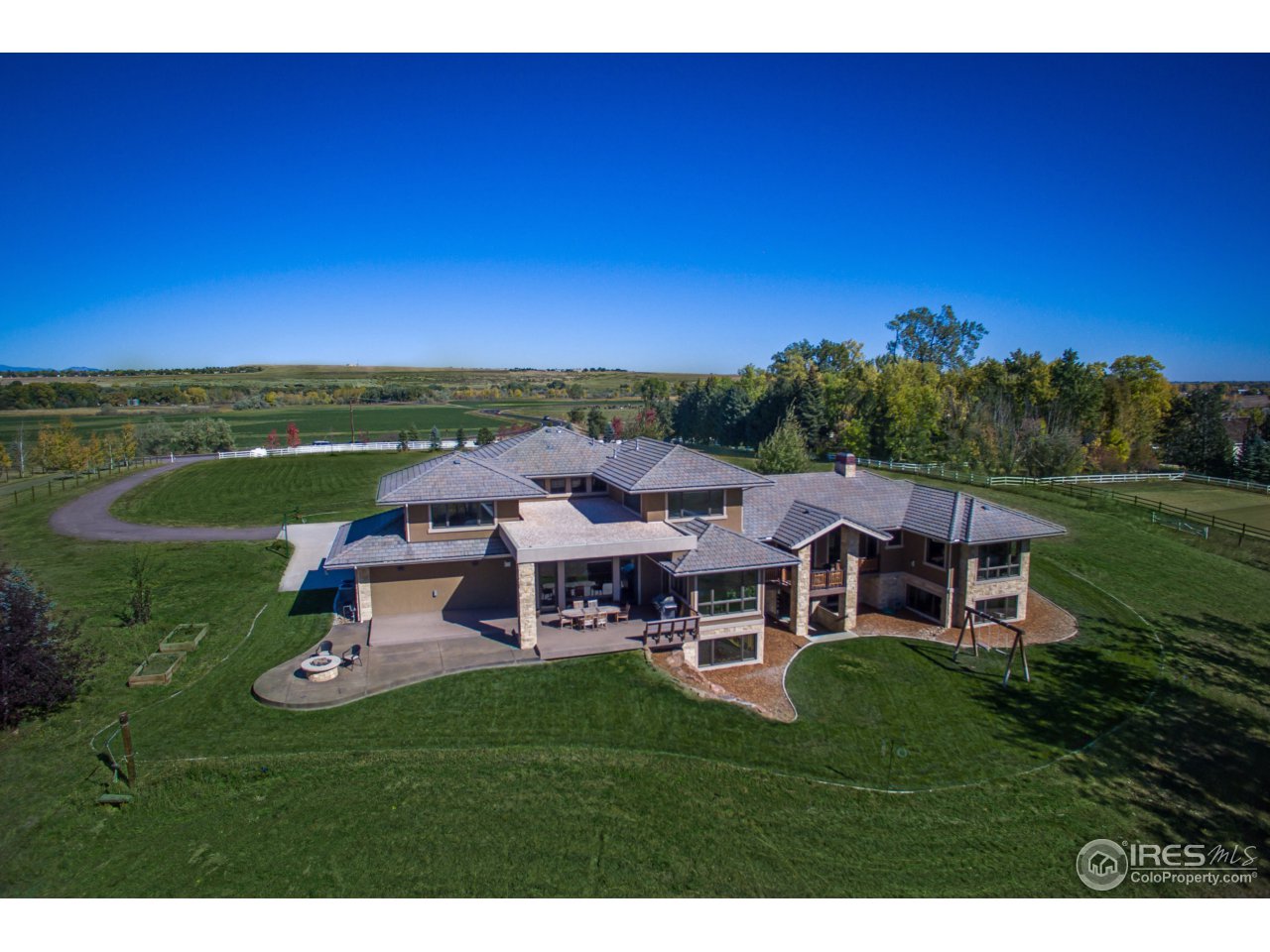 8446 Valmont Road Boulder, CO 80301 - Photo 5 of 33