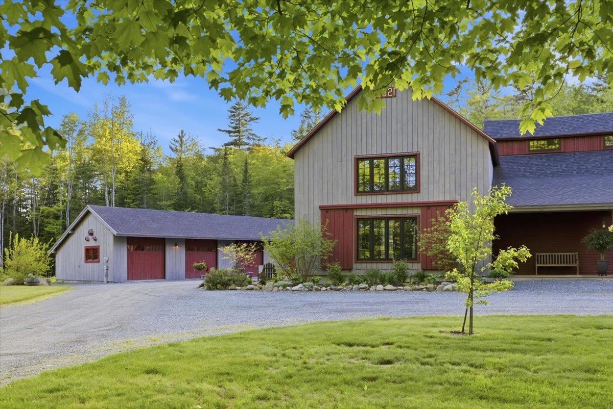 908 Old Franconia Road Bethlehem, NH 03574 - Photo 2 of 47