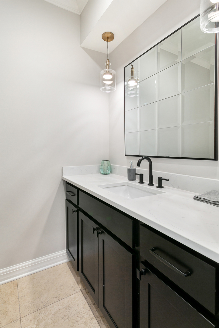 640 West Old Elm Road Lake Forest, IL 60045 - Photo 28 of 51