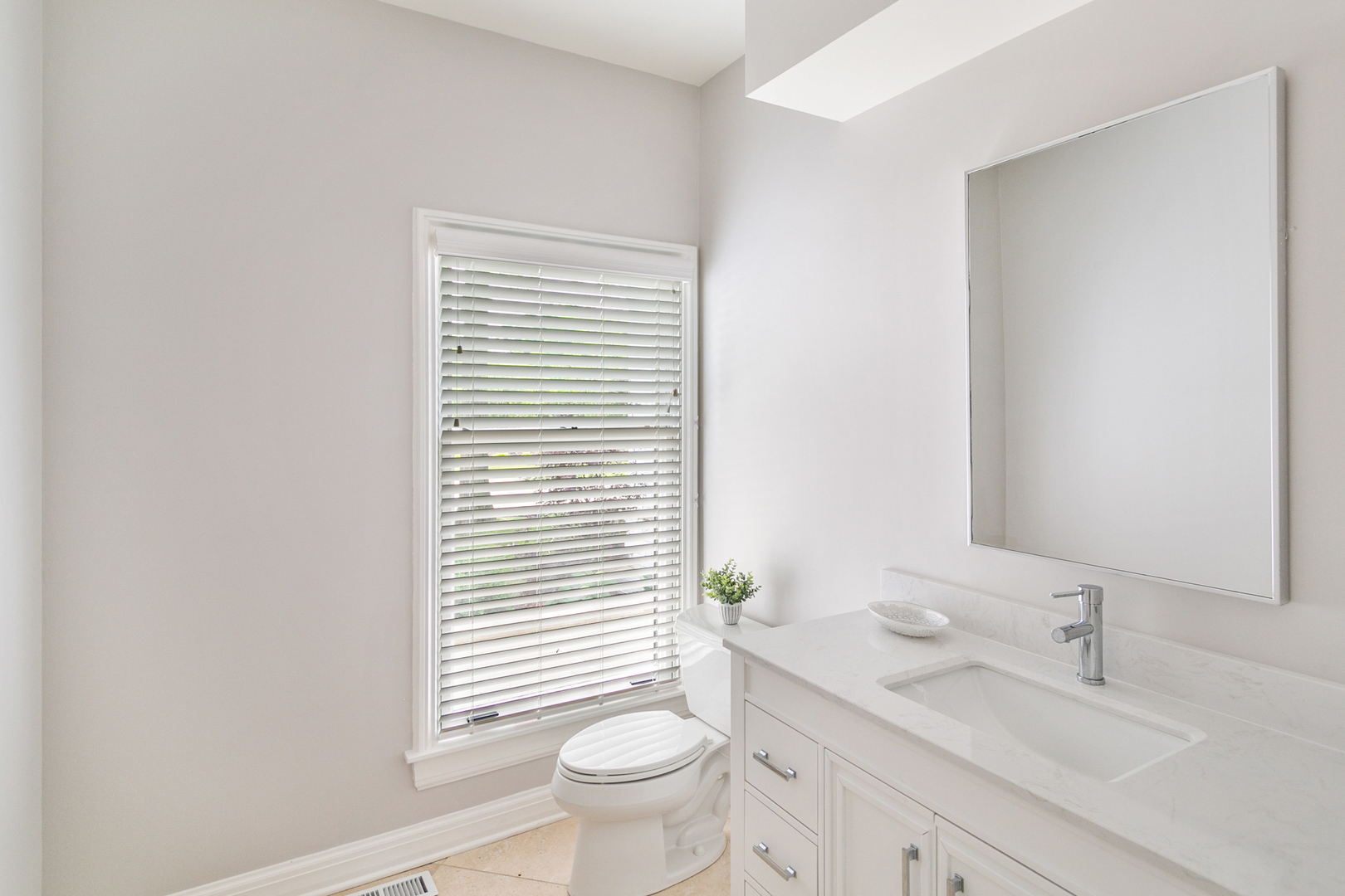 640 West Old Elm Road Lake Forest, IL 60045 - Photo 31 of 51