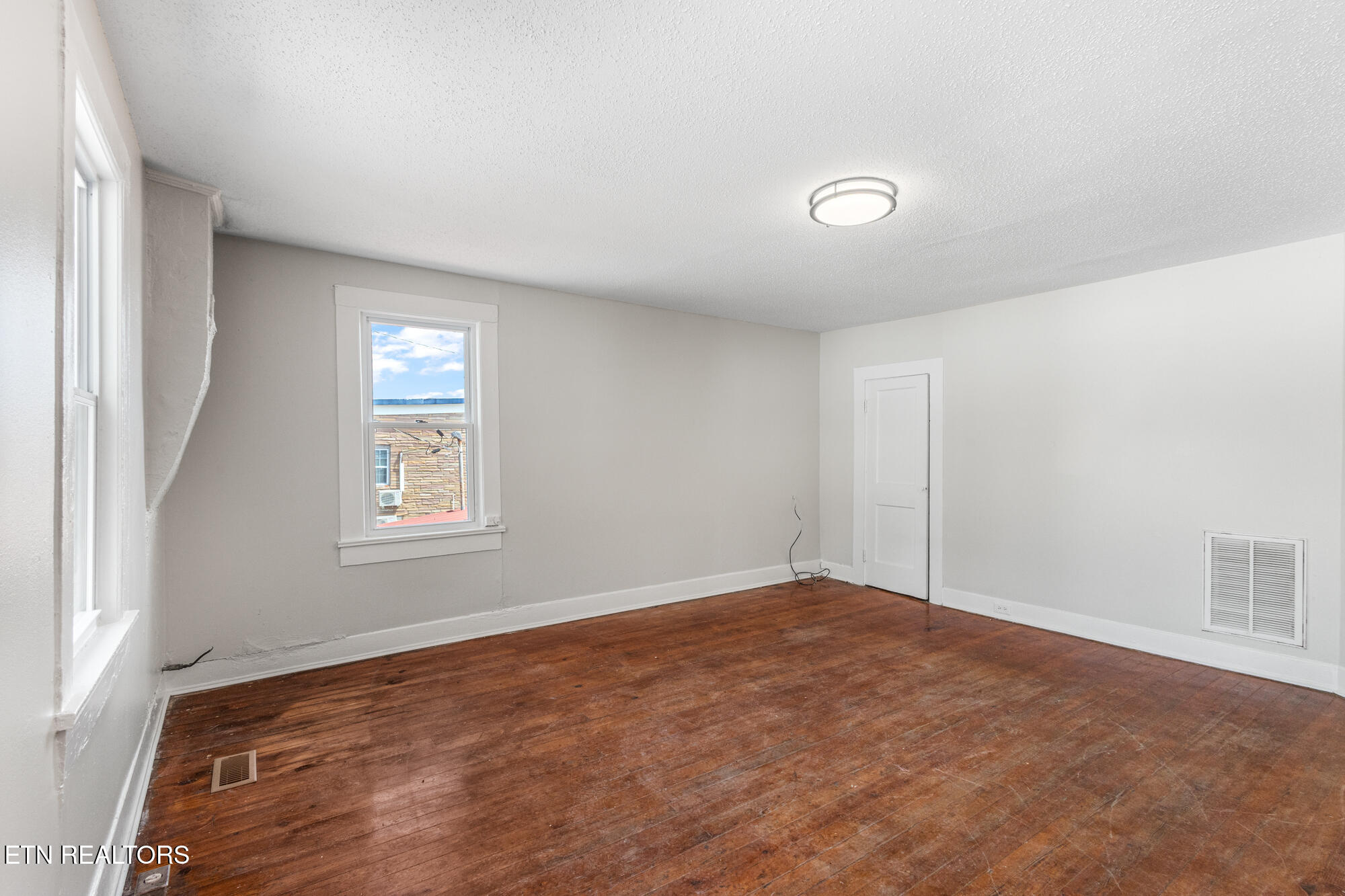 900 Mulberry Street, Unit 1/2 Loudon, TN 37774 - Photo 2 of 12 900 and a half Mulberry-1