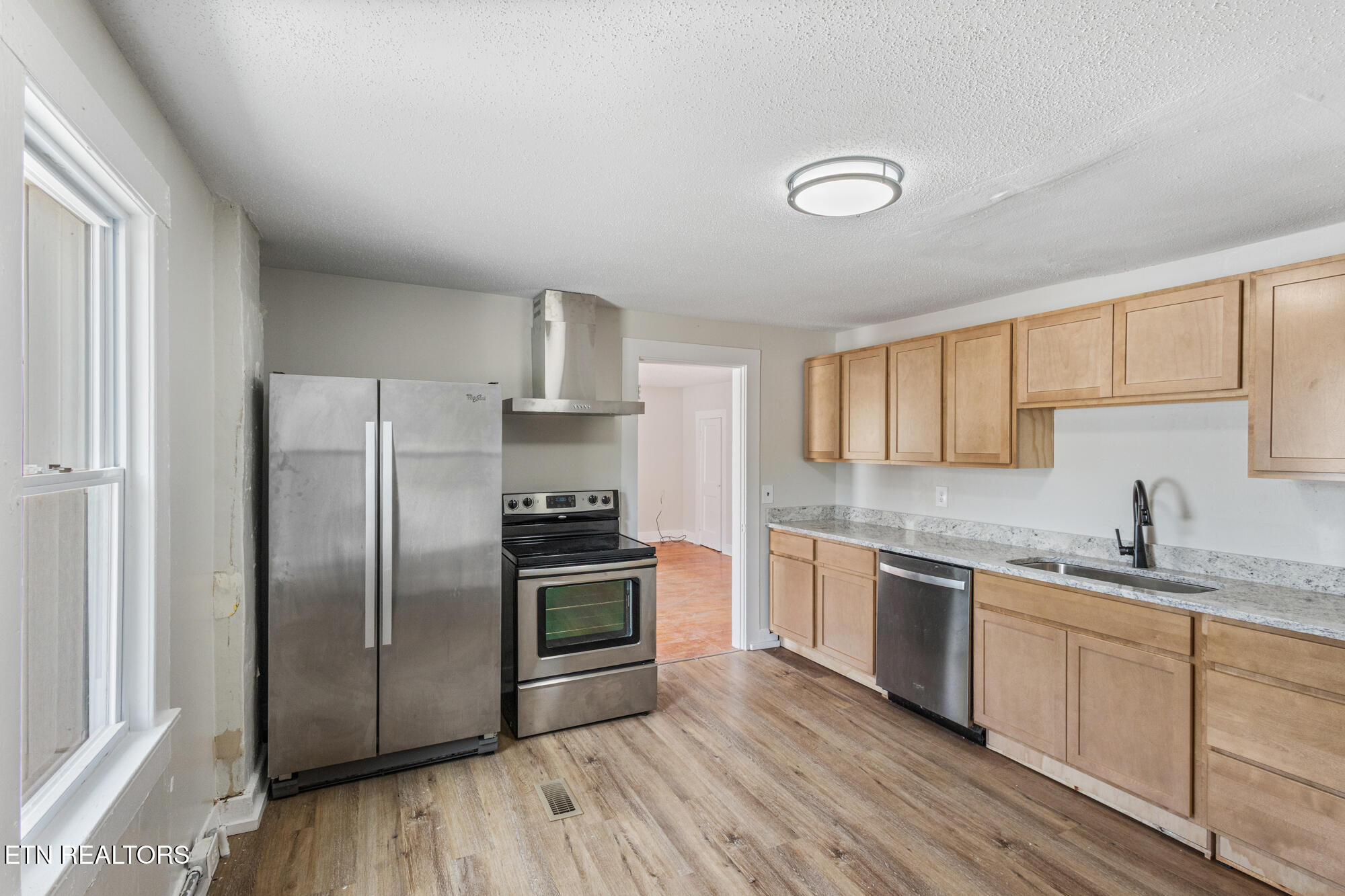 900 Mulberry Street, Unit 1/2 Loudon, TN 37774 - Photo 7 of 12 900 and a half Mulberry-10