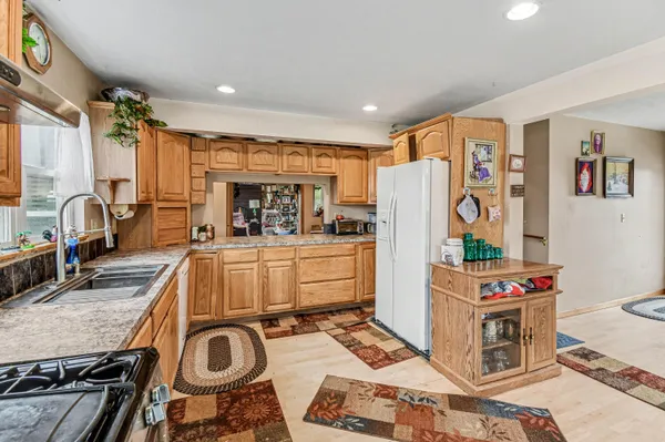 $329,500 | 2489 10 Mile Road Northwest, Sparta, MI 49345