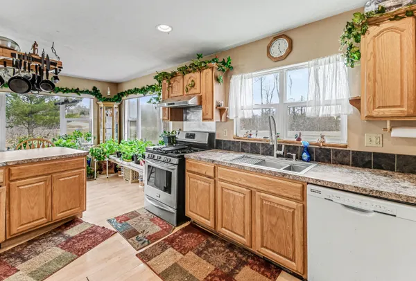 $329,500 | 2489 10 Mile Road Northwest, Sparta, MI 49345