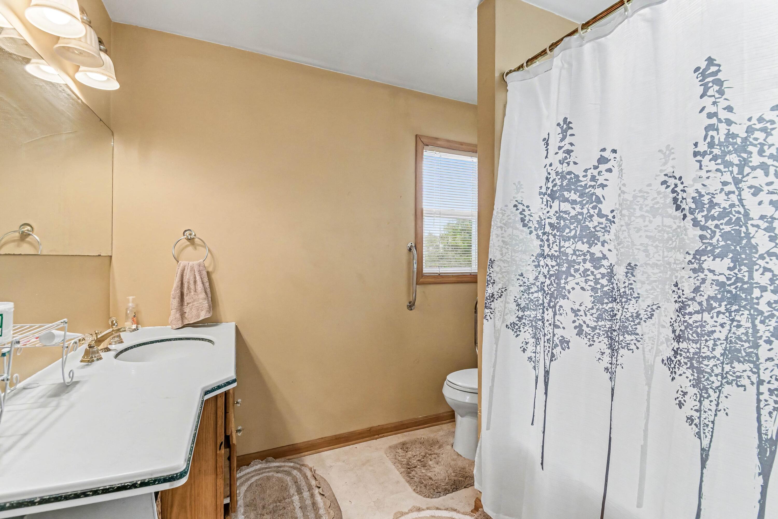 2489 10 Mile Road Northwest Sparta, MI 49345 - Photo 21 of 52 022_file_4576