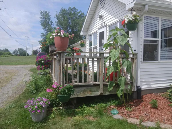 $329,500 | 2489 10 Mile Road Northwest, Sparta, MI 49345