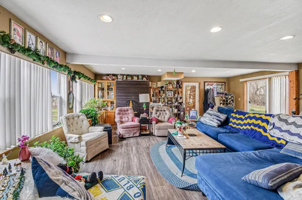 $329,500 | 2489 10 Mile Road Northwest, Sparta, MI 49345