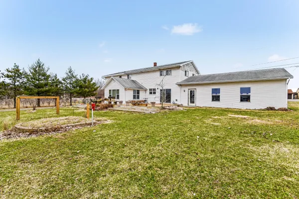 $329,500 | 2489 10 Mile Road Northwest, Sparta, MI 49345