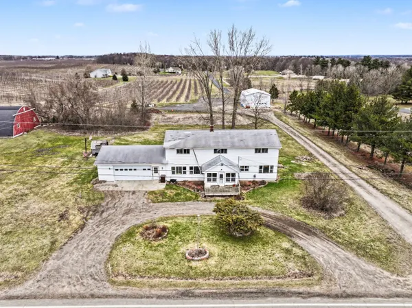 $329,500 | 2489 10 Mile Road Northwest, Sparta, MI 49345